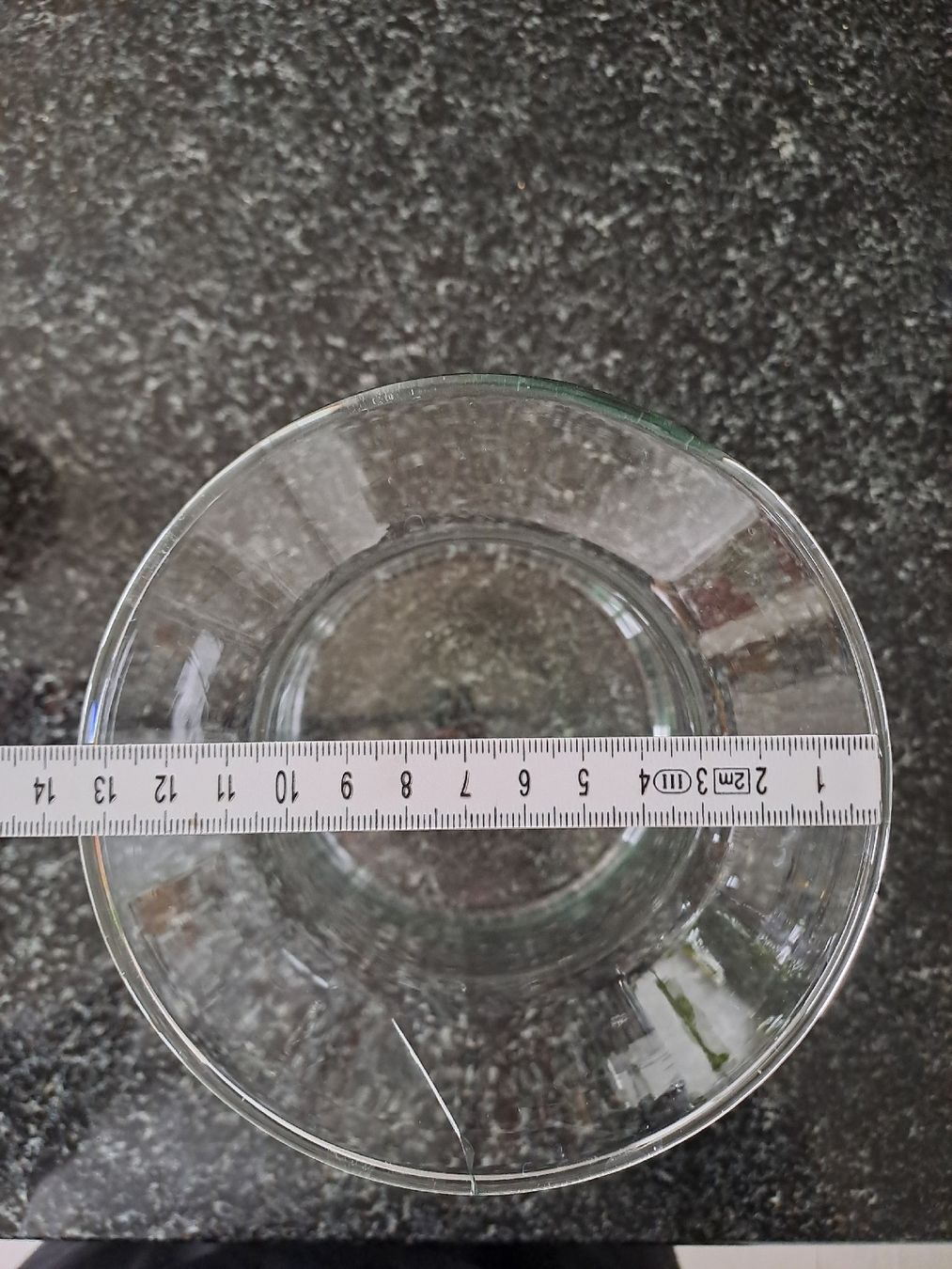 Vasi & Recipienti: Vase Karaffe Blumenvase Glasbehälter – Usato da Basel venduto da suberi_Sach 5