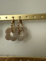Handgemachte Ohrringe aus Resin
