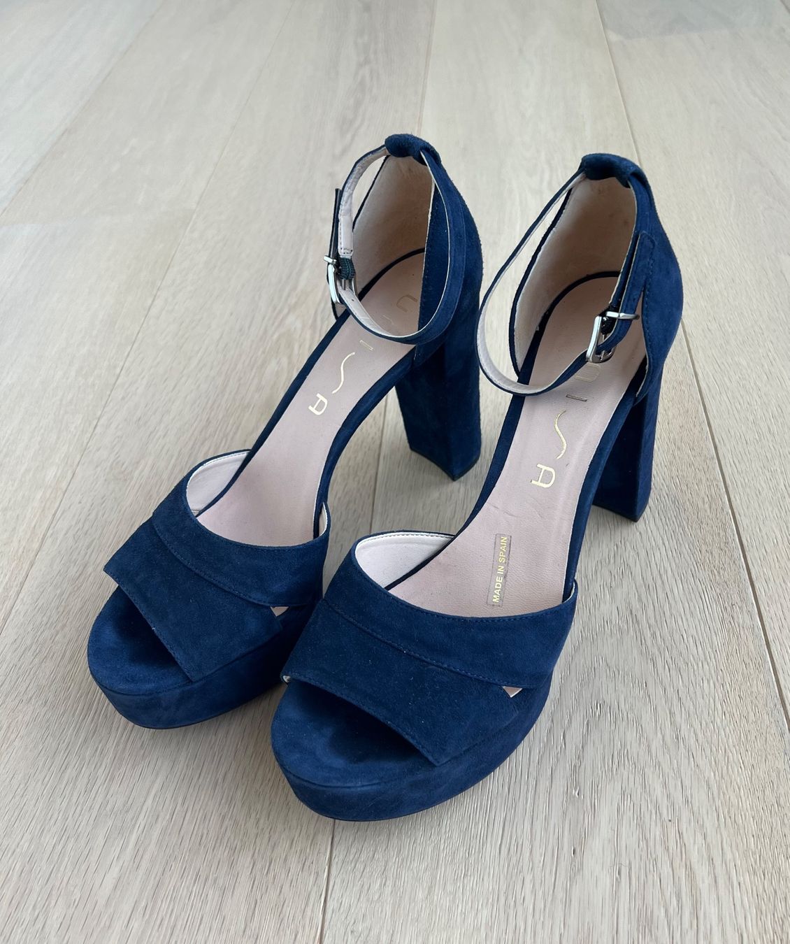 Unisa Scarpe da donna: UNISA Echtleder- Sandalen mit Blockabsatz Gr.40 – Nuovo (secondo la descrizione) da Degersheim venduto da Starkigel 5