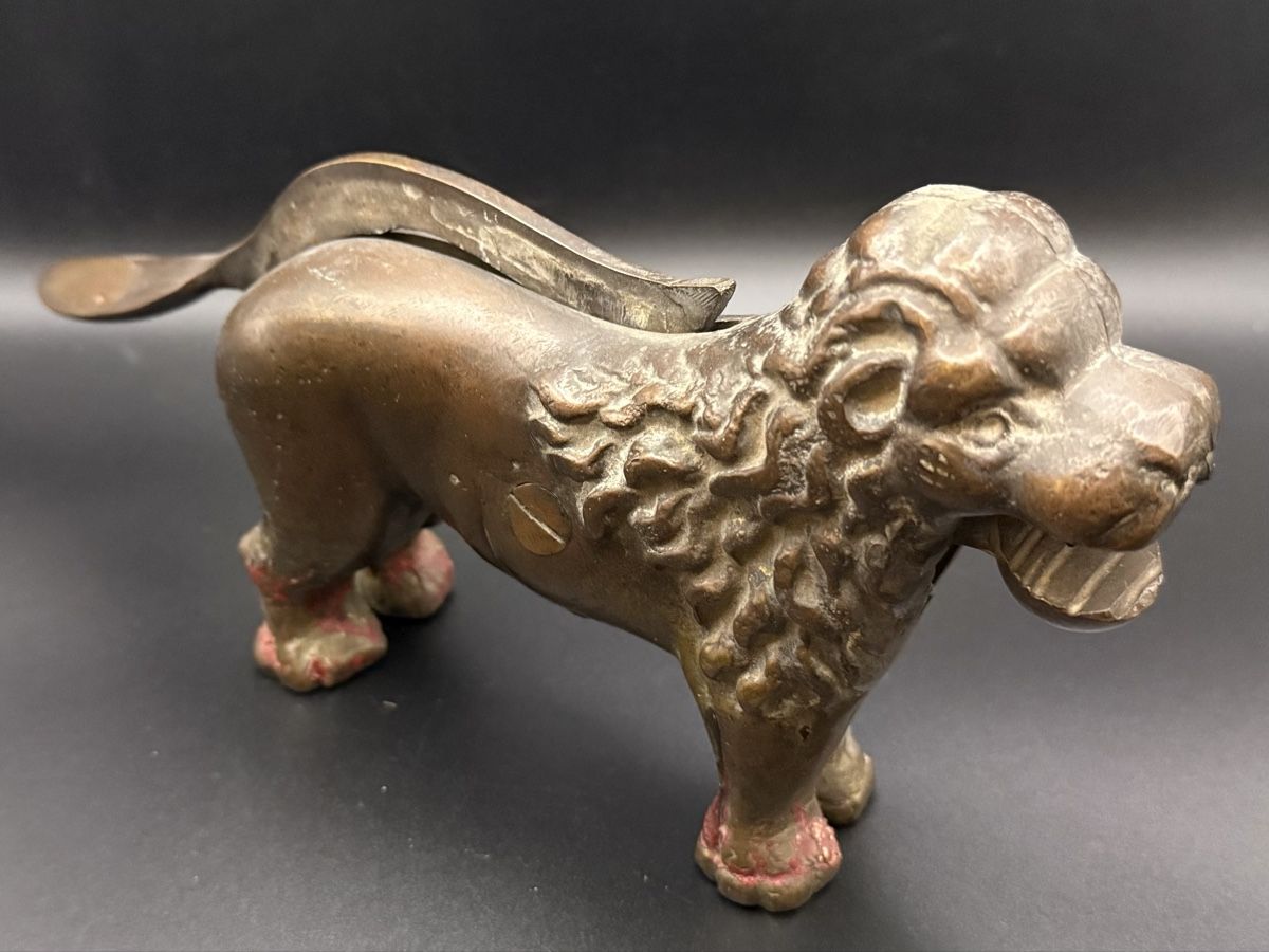 Küchengeräte: Antiker Löwen-Nussknacker aus massiver Bronze – Gebraucht aus Lamone von LaCantinaMagica 9