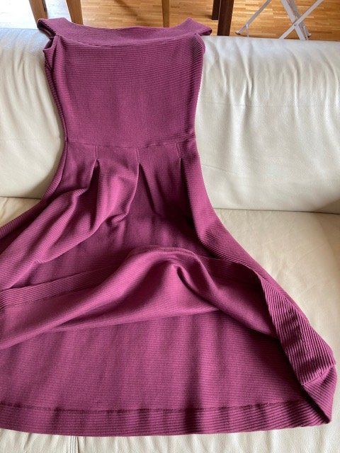 Mint & Berry Robes: Robe MINT & BERRY taille XS – Neuf (Voir description) à Bursins par Mr1968 5