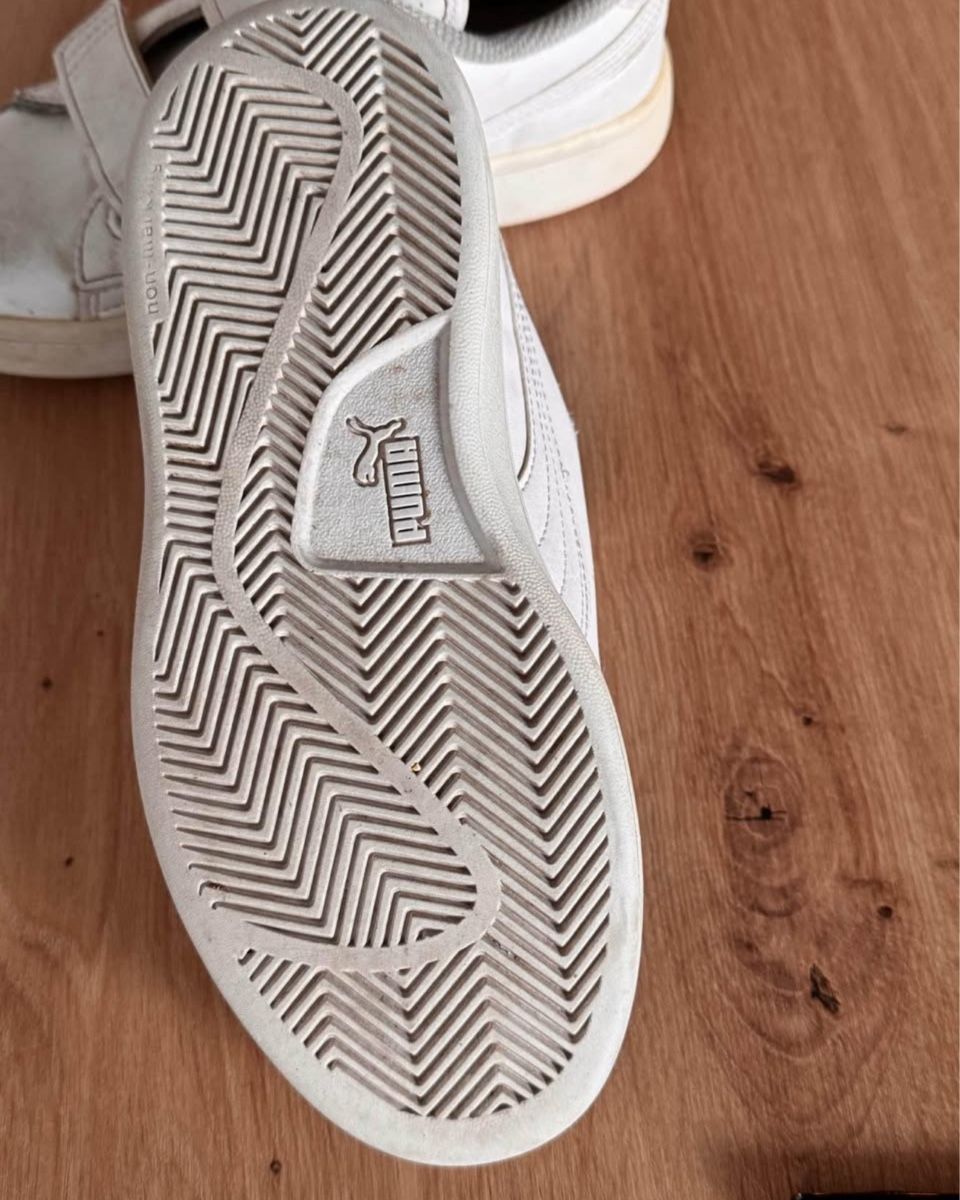 Puma Scarpe da uomo: Baskets Puma blanches à scratch, taille 34 parfaites! – Usato da La Chaux-de-Fonds venduto da Sabinchenn 3