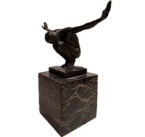 Bronzestatue auf Marmor von J B Deposee Garanti Paris - 1910