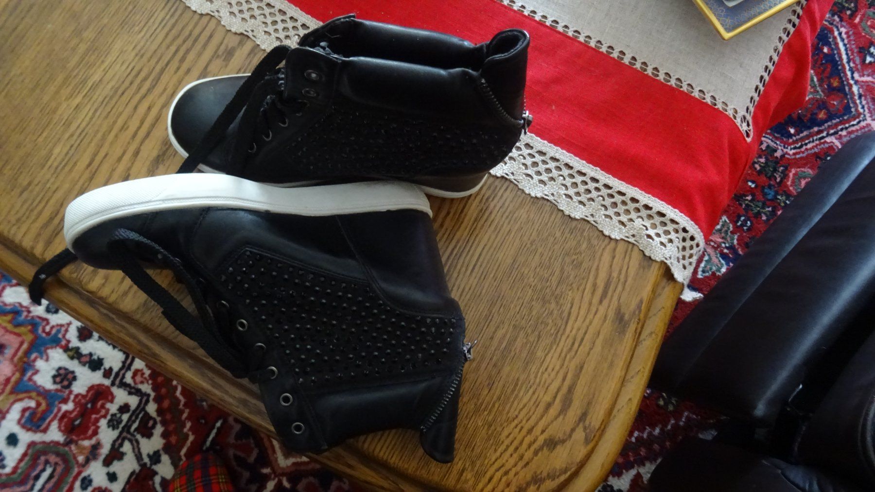 Scarpe da donna: SCHUHE  GR 40. – Usato da Burgdorf venduto da may52 1