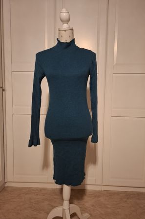 Elegantes Strickkleid, Petrol, Grösse 36 –38 Top Zustand!