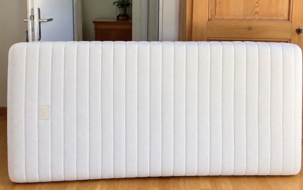 Matelas: Matratze weiss mit Tragegriffen – D'occasion à Riehen par debbiadina 1