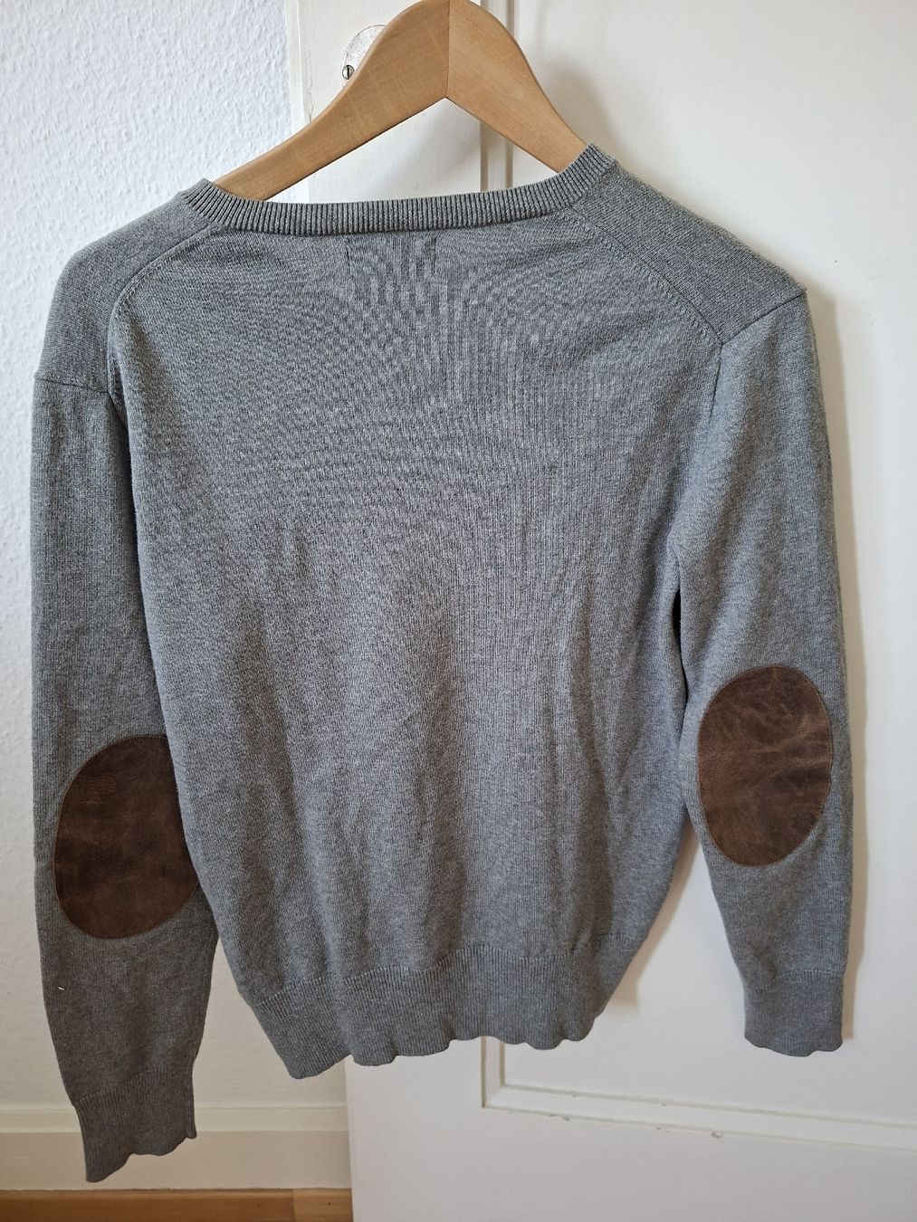 Ralph Lauren Maglioni & Felpe: Pull V Gris Polo Ralph Lauren Avec Écussons Taille xs – Usato da Renens VD venduto da ser_j2fn 2