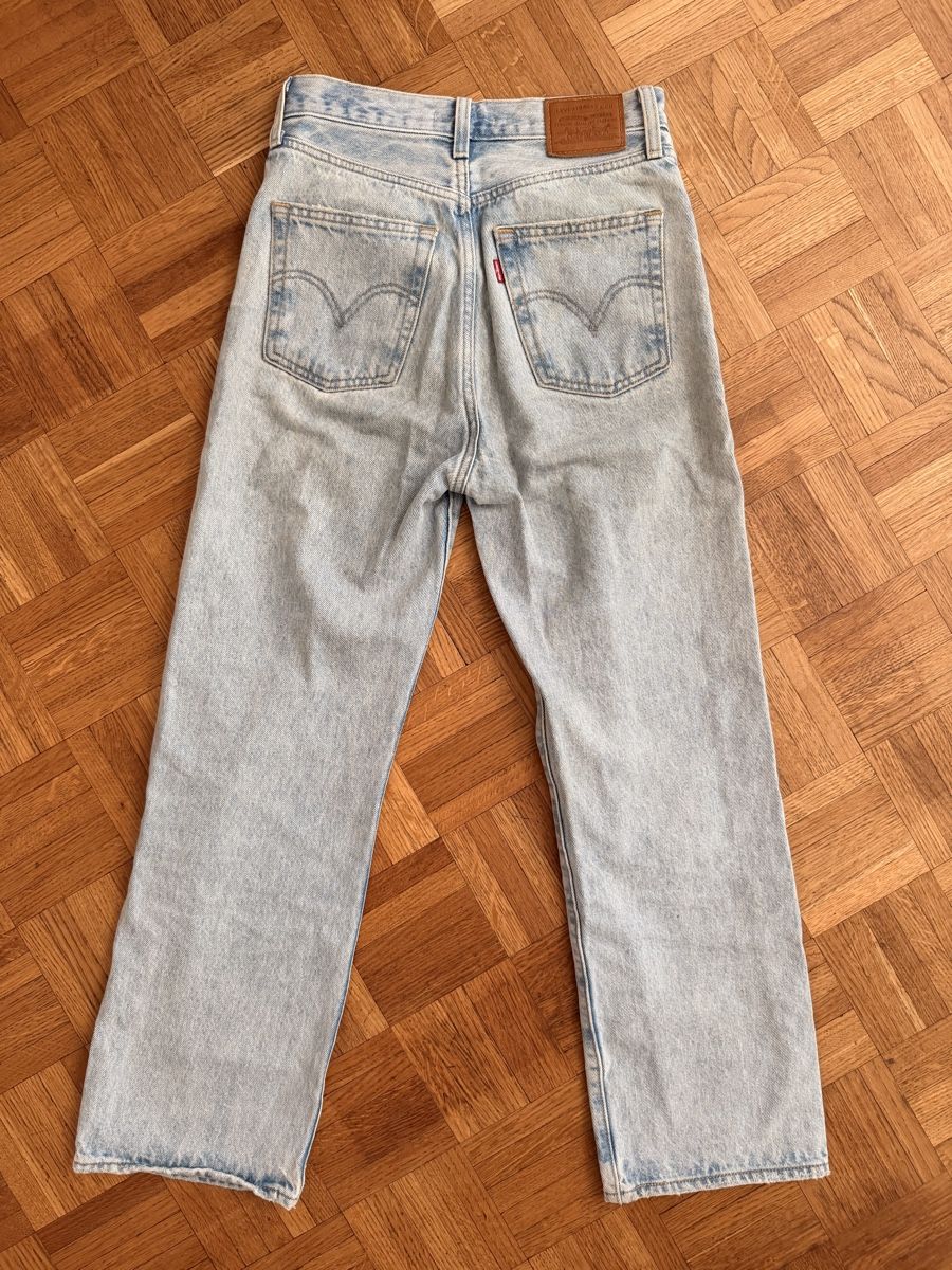 Levi's Jeans: Levi‘s Ribcage Straight Ankle 25 – D'occasion à Zürich par huegliariane 2