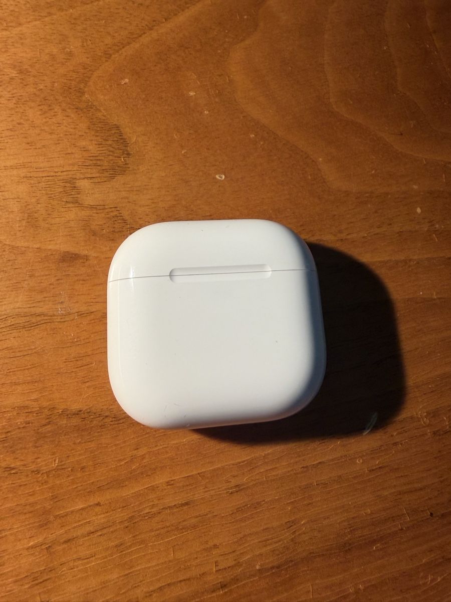 Apple Cuffie: Airpods Gen. 4 Ohne ANC – Nuovo (secondo la descrizione) da Winterthur venduto da Larry2399
