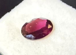 Natürlicher Pyrop Granat,  1,81ct, facettiert. Unehandelt.