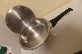 AMC Bratpfanne Ø 18 cm mit Deckel - Stielpfanne 1.6 Liter