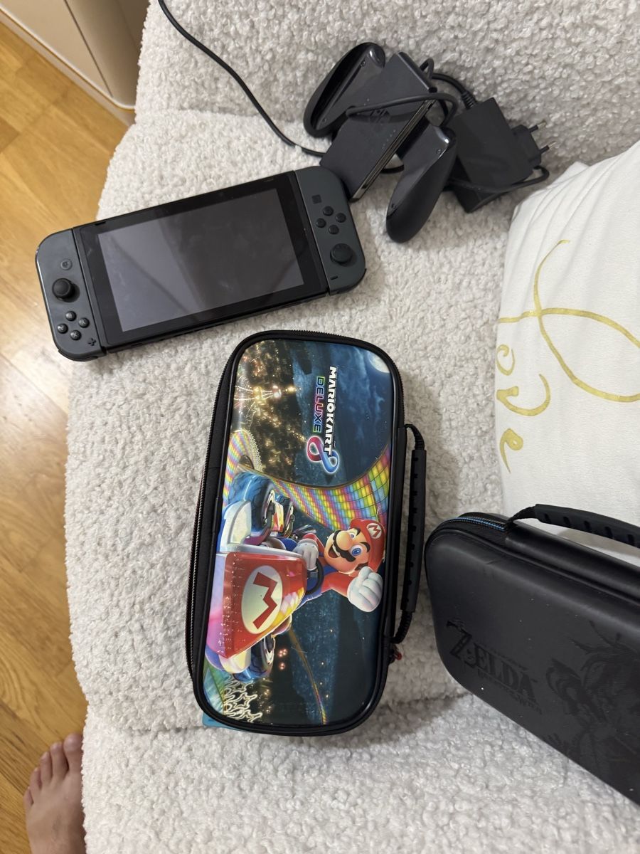 Nintendo Console: Nintendo Switch grise avec 15 jeux et accessoires – Usato da Brügg BE venduto da haj_9zhk 3