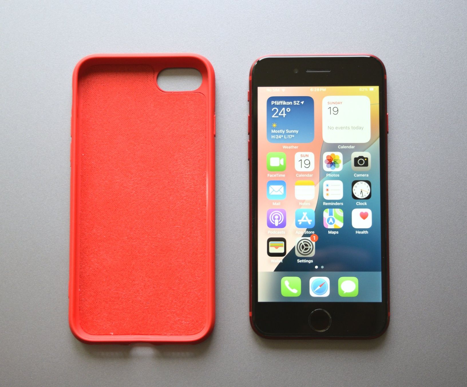 Apple Telefoni cellulari / Smartphones: iPhone SE 2020 64gb, 100% Akku – Usato da Pfäffikon SZ venduto da max_5ylc