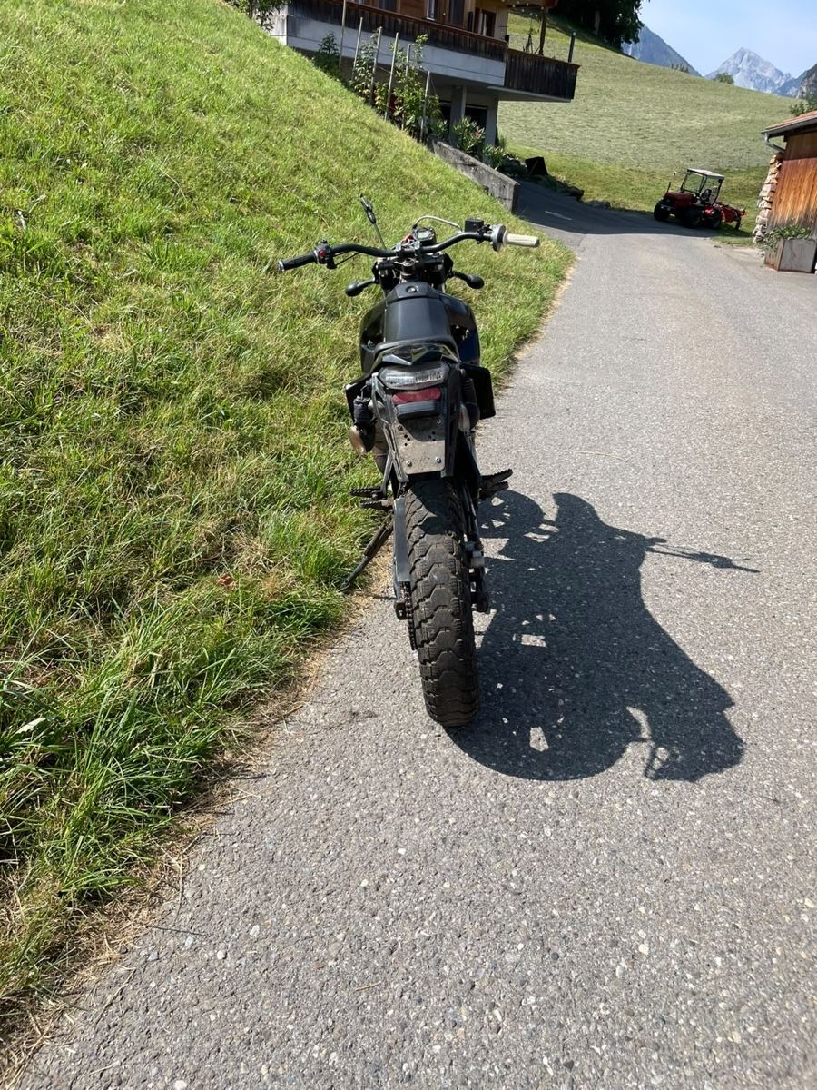 Strasse: Motorrad für Bastler – Defekt aus Oey von Noahlito22 1
