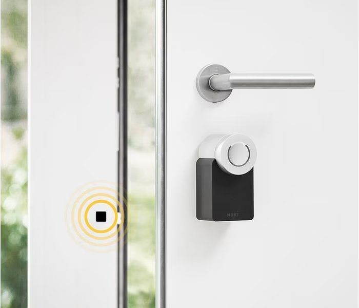 Nuki Schlösser: Nuki Smart Lock 2.0 CH-Version inkl. Bridge (FABRIKNEU) – Neu und originalverpackt aus Aeschi SO von Bluemail 2