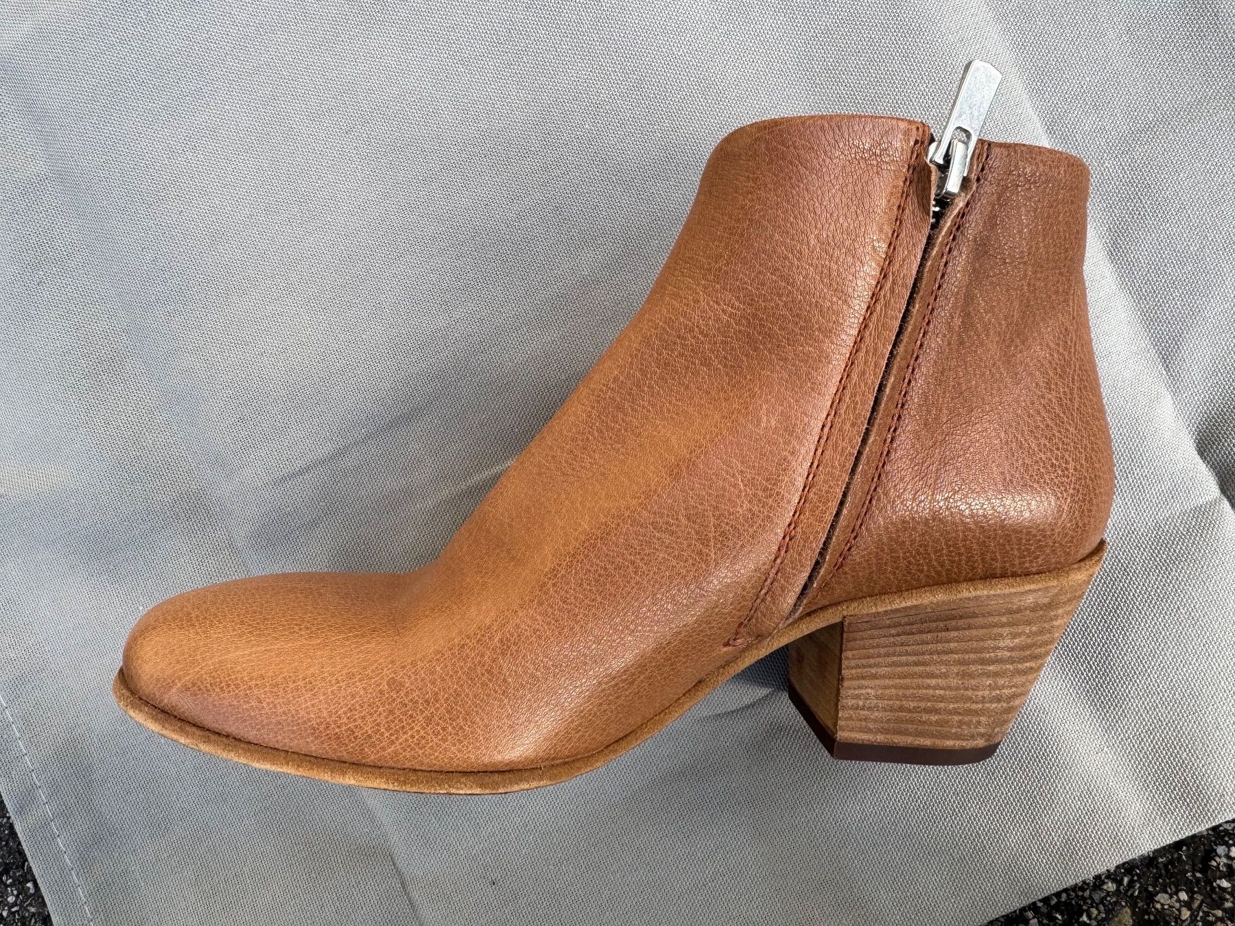 Scarpe da donna: Chaussures à talons Officine Créative 36 et demi – Nuovo e nell'imballaggio originale da Arnex-sur-Orbe venduto da cameleonfringant 2