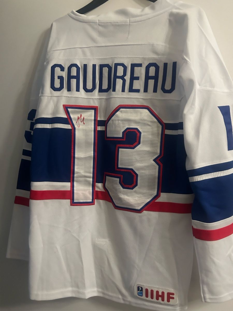 Nike Canottiere & Pantaloni: Orginal Autograph Johnny Gaudreau Jersey – Nuovo e nell'imballaggio originale da Effretikon venduto da PrimeTimeB 1