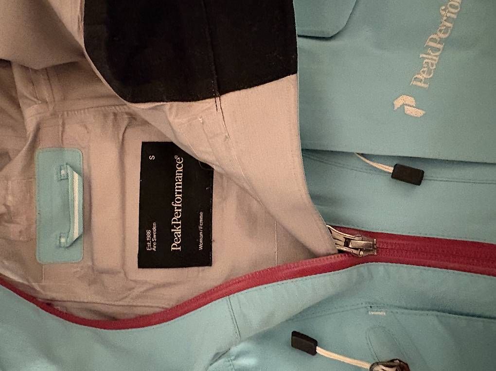 Vestes: Peak Performance Damen Jacke Grösse S – D'occasion à Uttigen par extreme08 1
