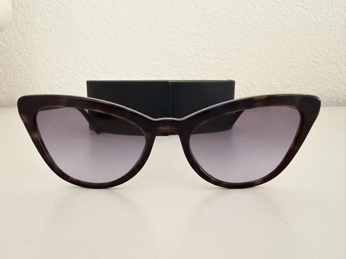 Prada Occhiali & Lenti: Prada Sonnenbrille – Usato da Kastanienbaum venduto da Yvonne042