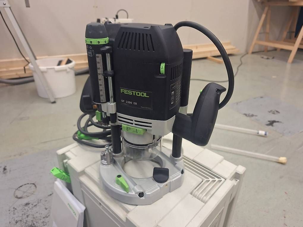 Festool Tutti gli attrezzi: Défonceuse Festool OF 2200 EB-Plus – Usato da Genève venduto da tal_z8vm 4