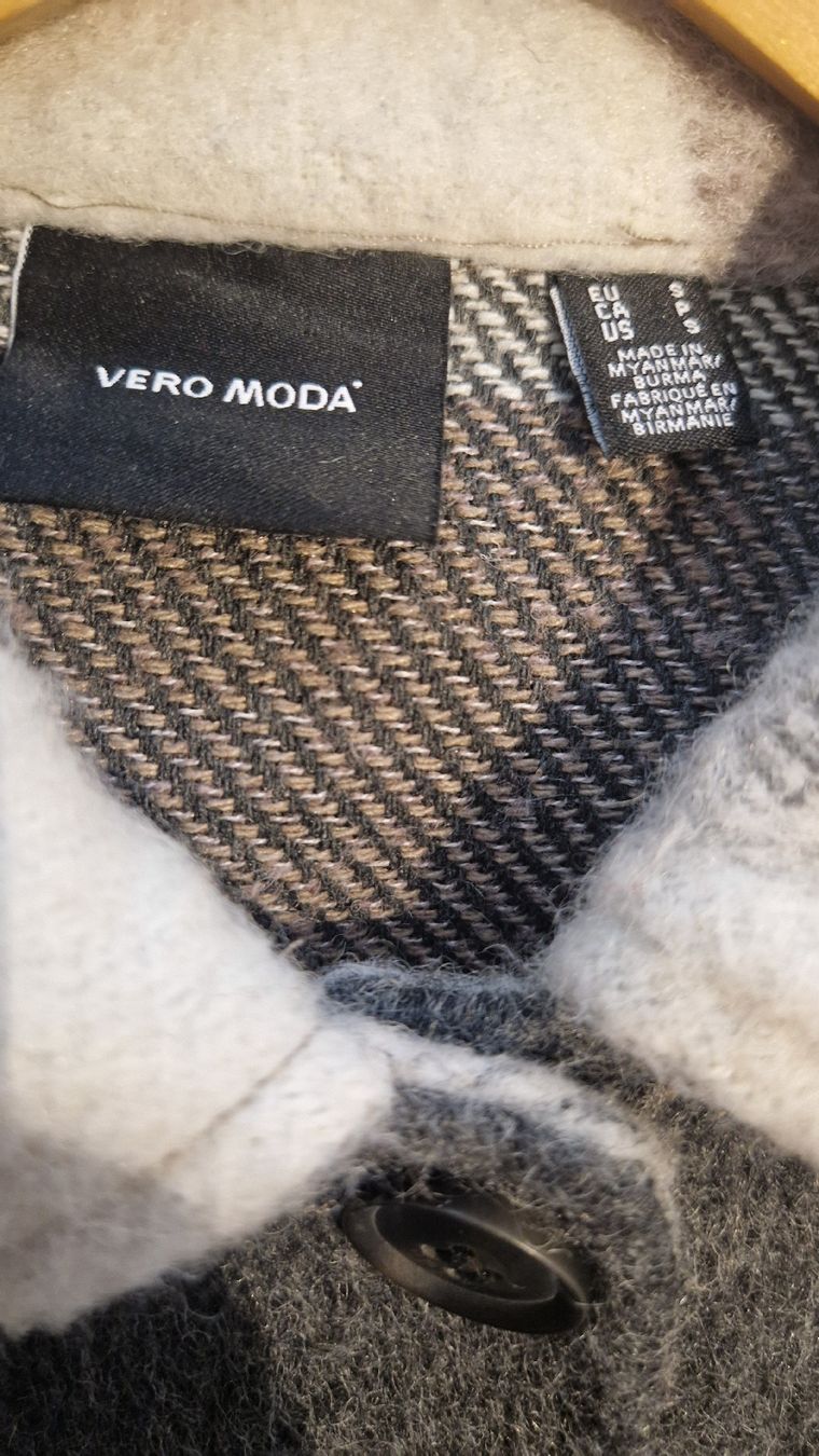 Vero Moda Giacche: Giacca mezza stagione – Usato da Zürich venduto da lit_8d56 4