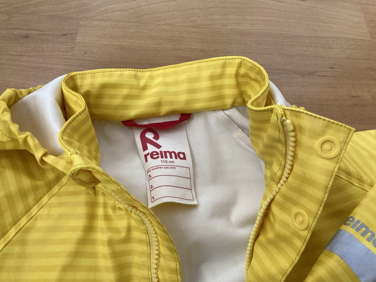 Reima Giacche & Cappotti: Reima Regenjacke Gr. 110 gelb – Usato da Jona venduto da rahelg83 2