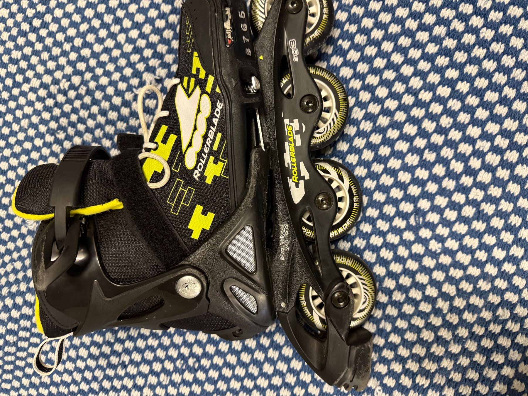 Patins à roul. & inline: Rollerblade Inline Skates, Guter zustand – D'occasion à Schübelbach par OJM 1