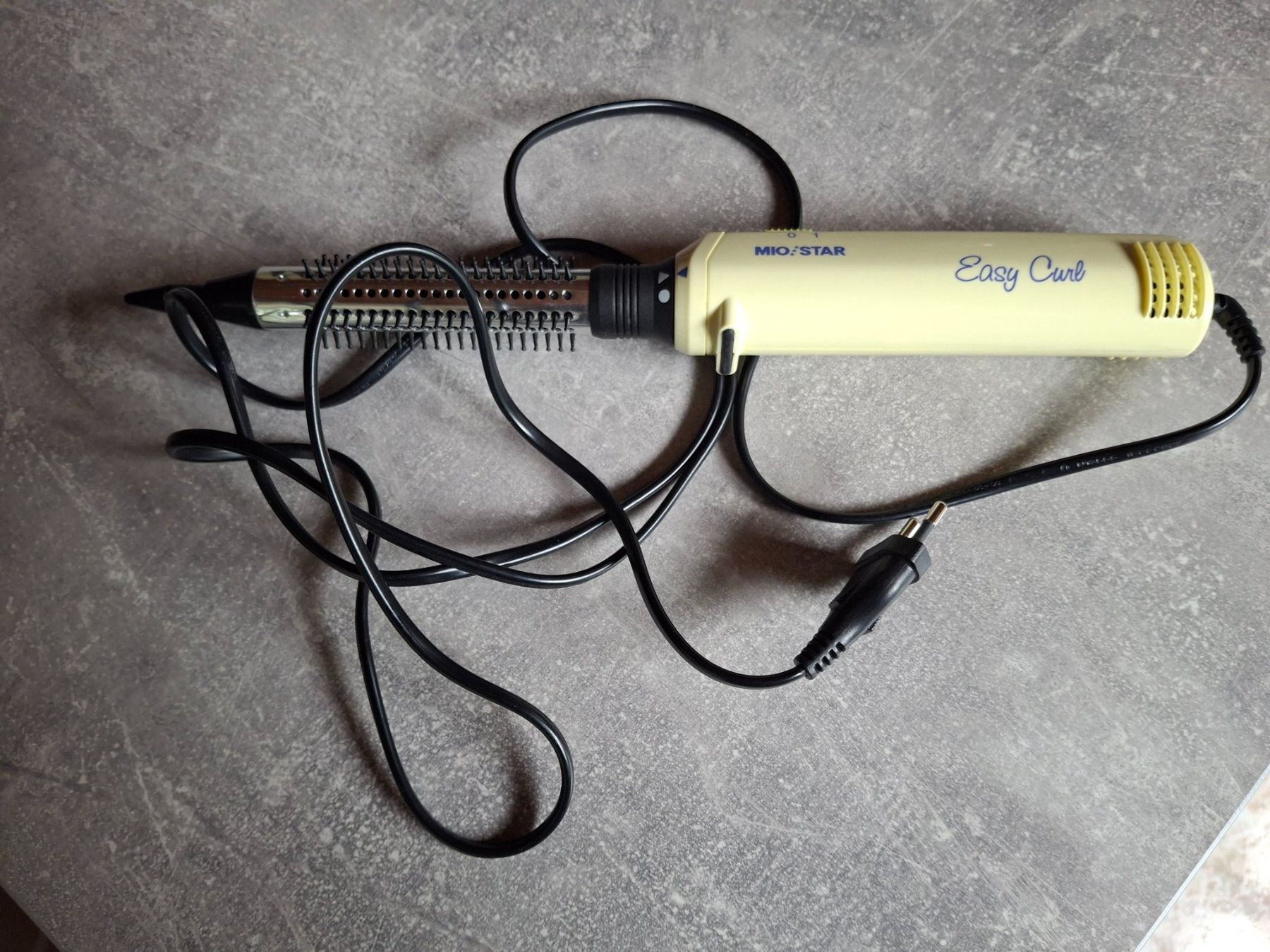 Lockenstäbe & Haarglätter: Brosse chauffante marque Mio Star Migros – Gebraucht aus Villiers von san_jn5w 2