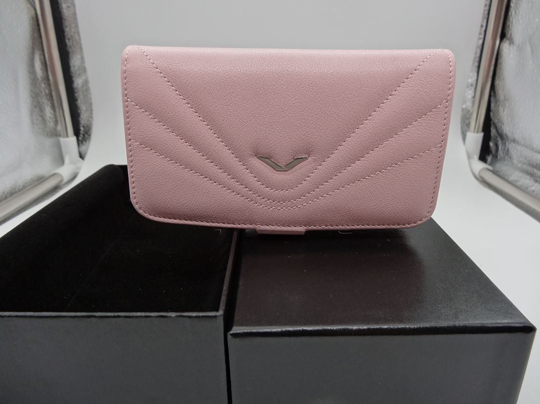 Vertu Coques & Protection écran: VERTU Handy Etui / Rosa – Neuf (Voir description) à Rüti ZH par Restwert_Rueti_ZH