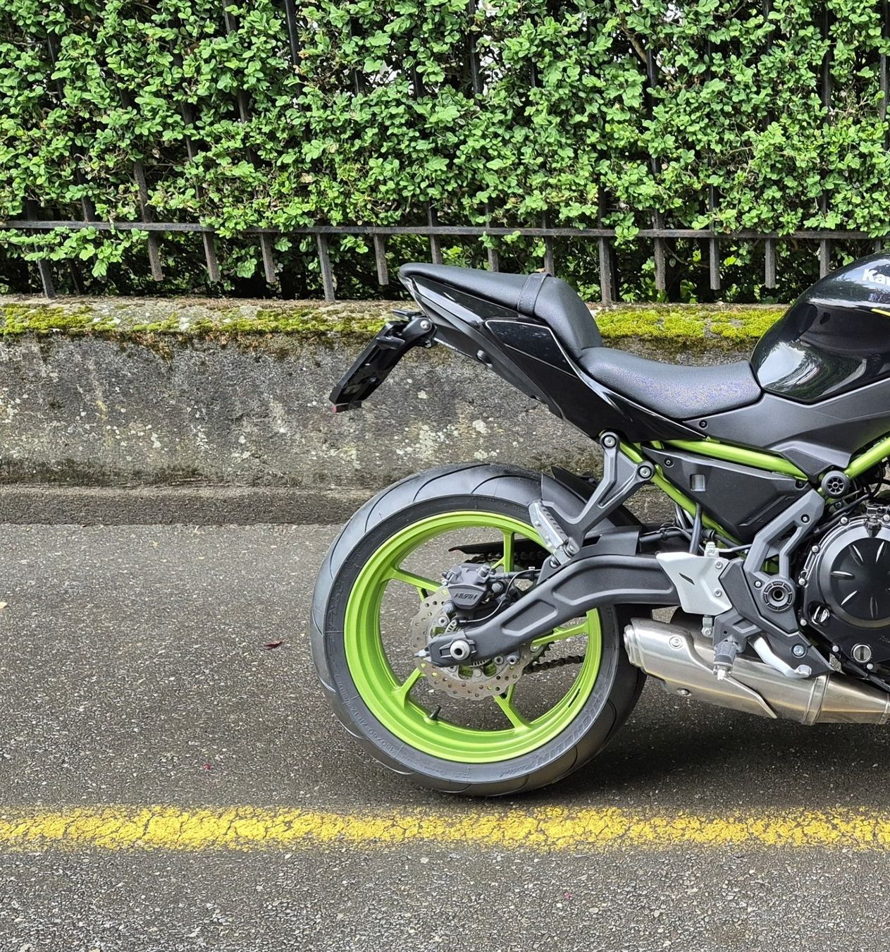 Strada: KAWASAKI Z 650 – Usato da Yverdon-les-Bains venduto da MotoMark 5