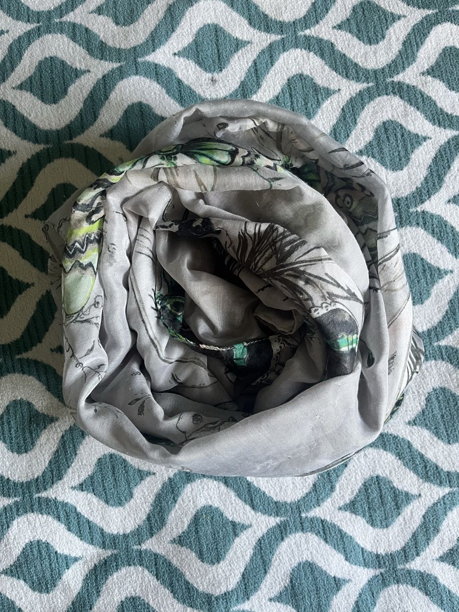 Foulard & Sciarpe: Leichter Sommer Schal mit Blumenmuster – Usato da Hochdorf venduto da Forestgreen 2