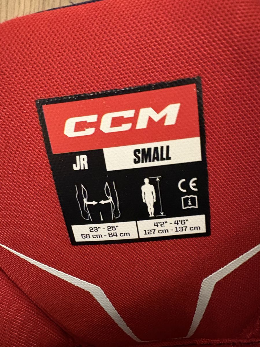 Ccm Protezioni & Imbottiture: CCM Jetspeed Hockeyhose Junior Small – Usato da Obfelden venduto da Joanne04 2