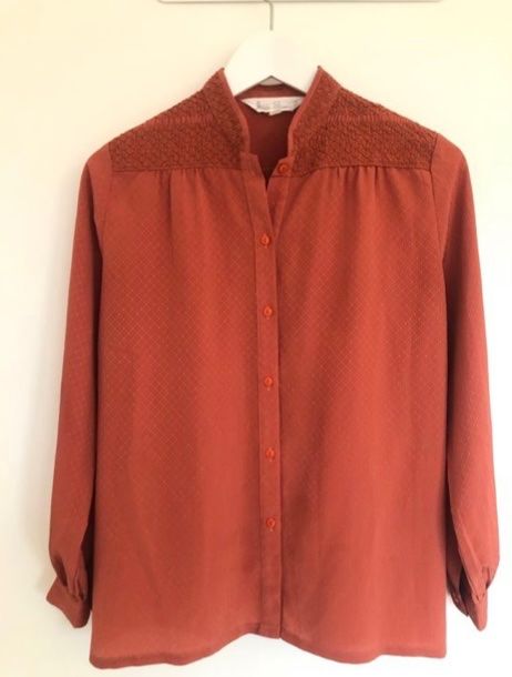 Camicette: Vintage Bluse – Usato da Basel venduto da sab_5g5n