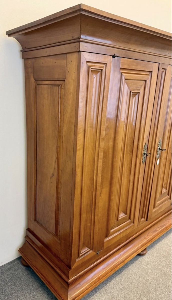 Armadi: Barock-Wellenschrank Top! – Usato da Turbenthal venduto da Bodensee125 1