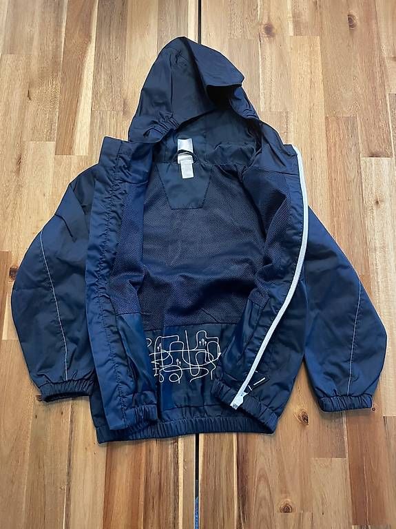 Decathlon Jacken & Mäntel: K-way Quechua - 104cm – Neu (gemäss Beschreibung) aus Estavayer-le-Lac von bess- 1
