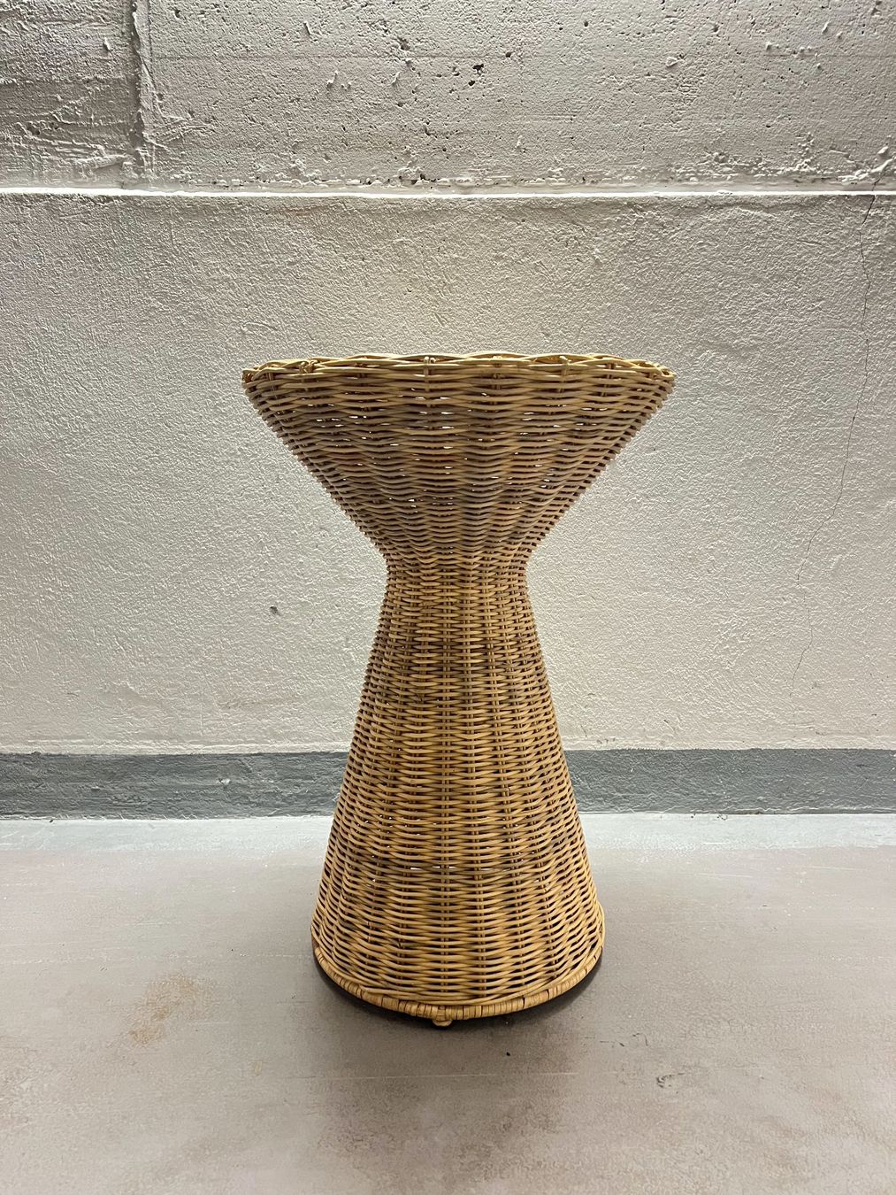 Hk Living Tavoli: Rattan Side Table von HK Living – Usato da Zürich venduto da RSO8005
