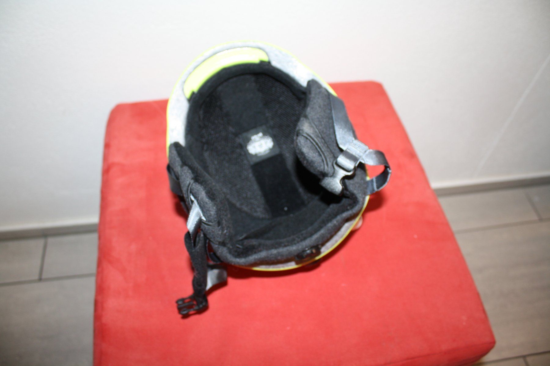 Caschi: Kinderski Helm Pret – Usato da Buchrain venduto da Donatello4 3