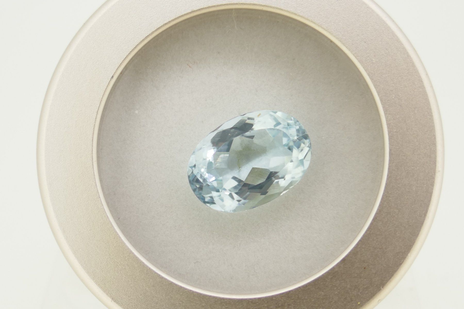 Pietre preziose: AQUAMARIN 5,91 Carat mit Expertise – Usato da Schaffhausen venduto da swisswatches-andmore 1
