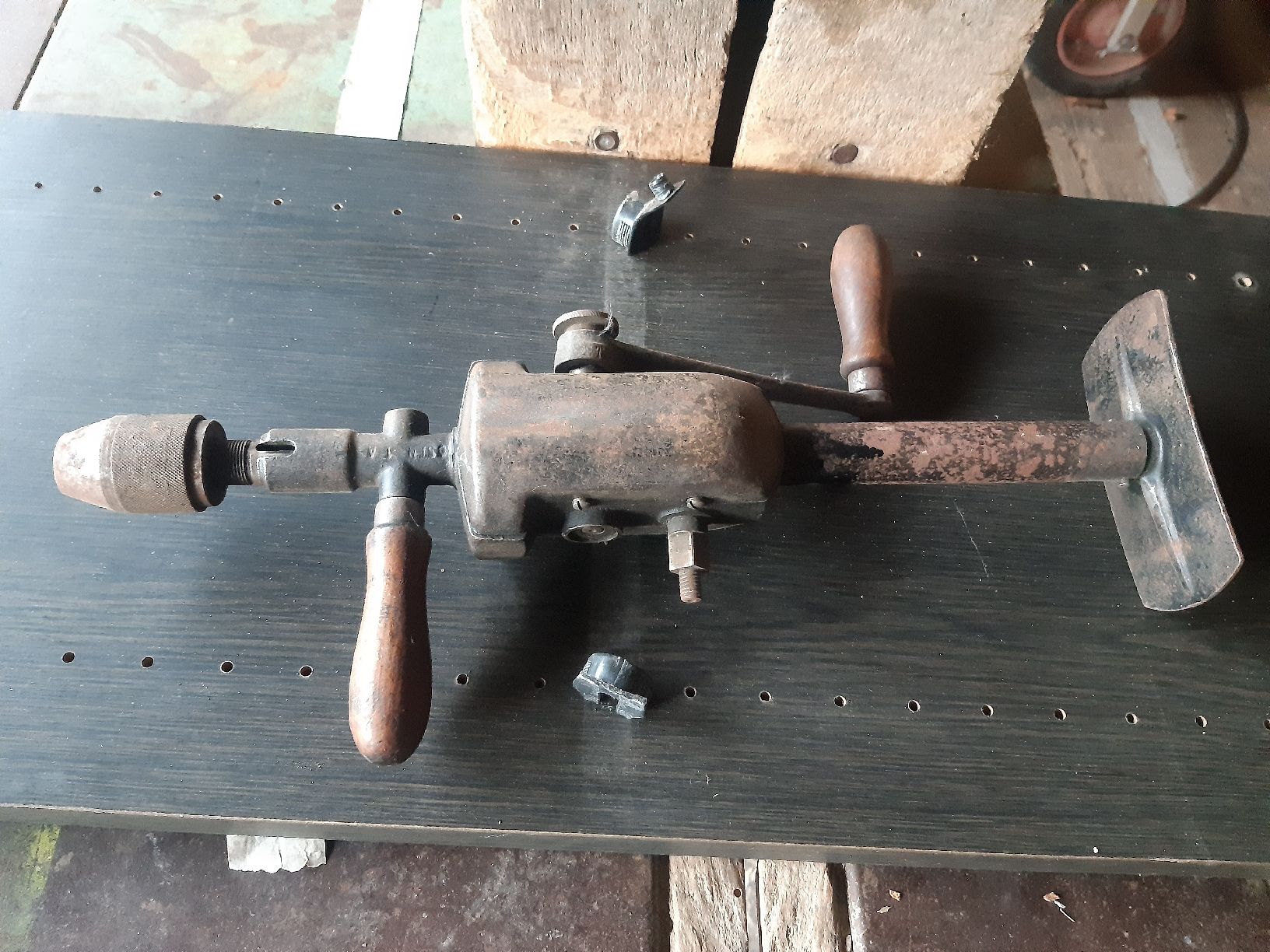 Tutti gli attrezzi: Handbohrmaschine antik – Usato da Ramersberg venduto da Subski300 1