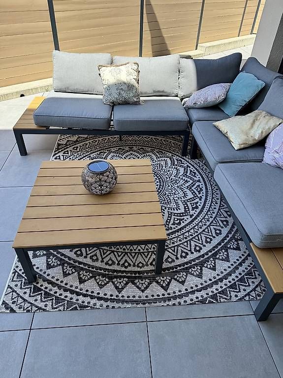Tappeti: Indoor oder Outdoor Teppich – Usato da Oberhofen Thun'see venduto da Gliser 1