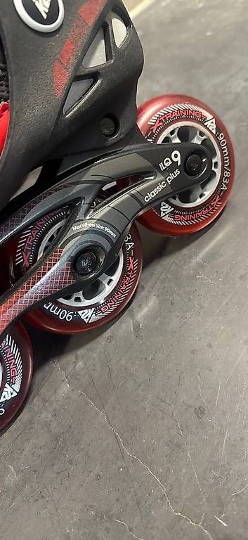 Pattini in linea & Pattini a rotelle: Roller Inline wie neu, 42.5 – Usato da Courroux venduto da RT82 3