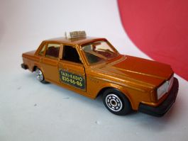 Volvo 264 Taxi - sehr altes Modell von Norev !  speziell