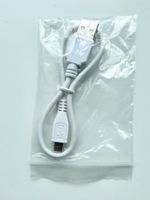 Original verpacktes weisses USB 2.0 Kabel auf Mini-B-Stecker