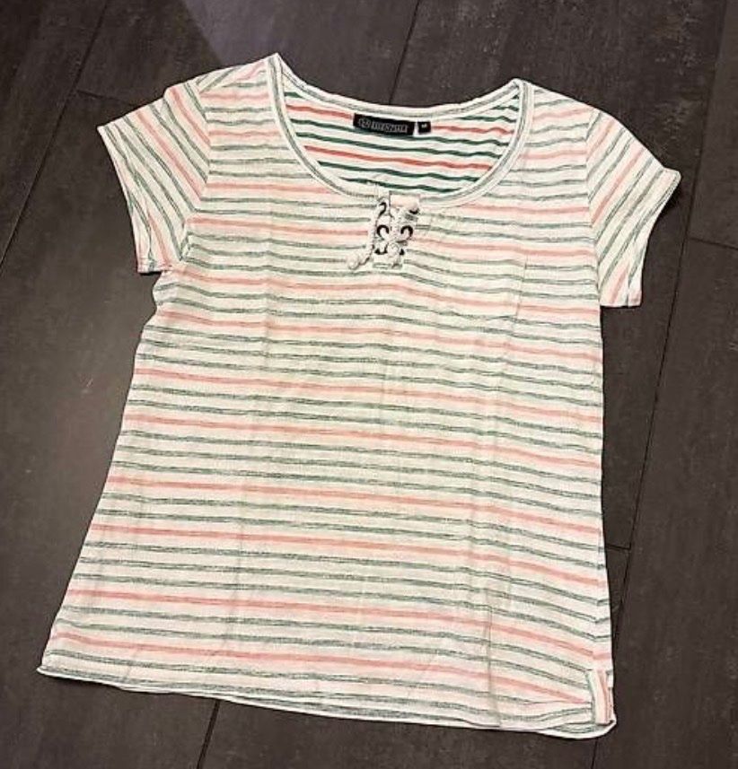 T-Shirts: T-Shirt gestreift / Grösse: M – Gebraucht aus Ittigen von franzis6