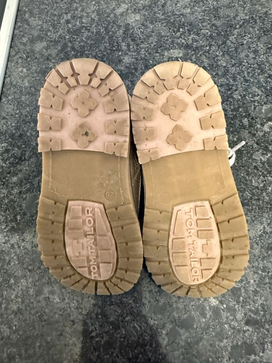 Tom Tailor Schuhe für Mädchen: Tom Tailor Winter Schuhe, Boots, Gr. 26 – Gebraucht aus St. Moritz von coco0508 2