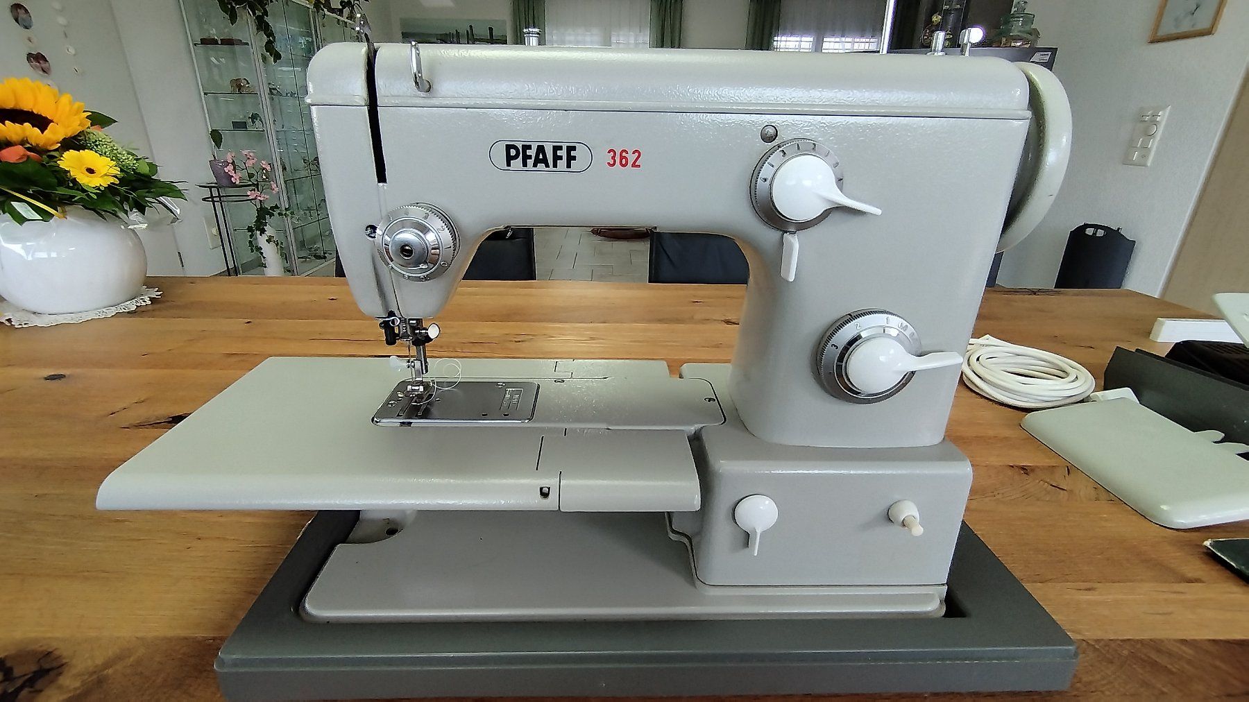 Pfaff Machines à coudre: Nähmaschine Pfaff 362 – D'occasion à Urtenen-Schönbühl par Kernbeisser25 1