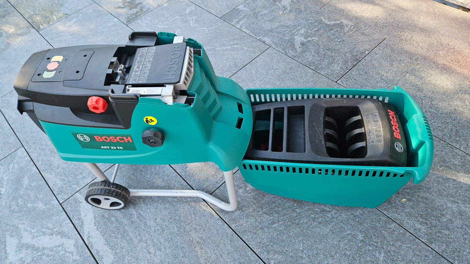 Bosch Trinciatrici: Broyeur à branches Bosch AXT 23 TC – Usato da La Tour-de-Treme venduto da Vincentg 2