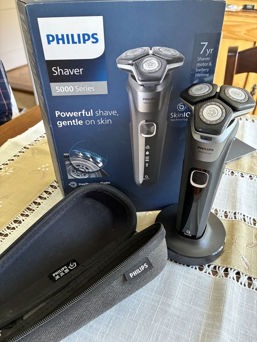 Philips Rasoirs & Lames de rasage: Philips Shaver/Rasierer 5000 – Neuf avec emballage d'origine à Herzogenbuchsee par filoferro 2