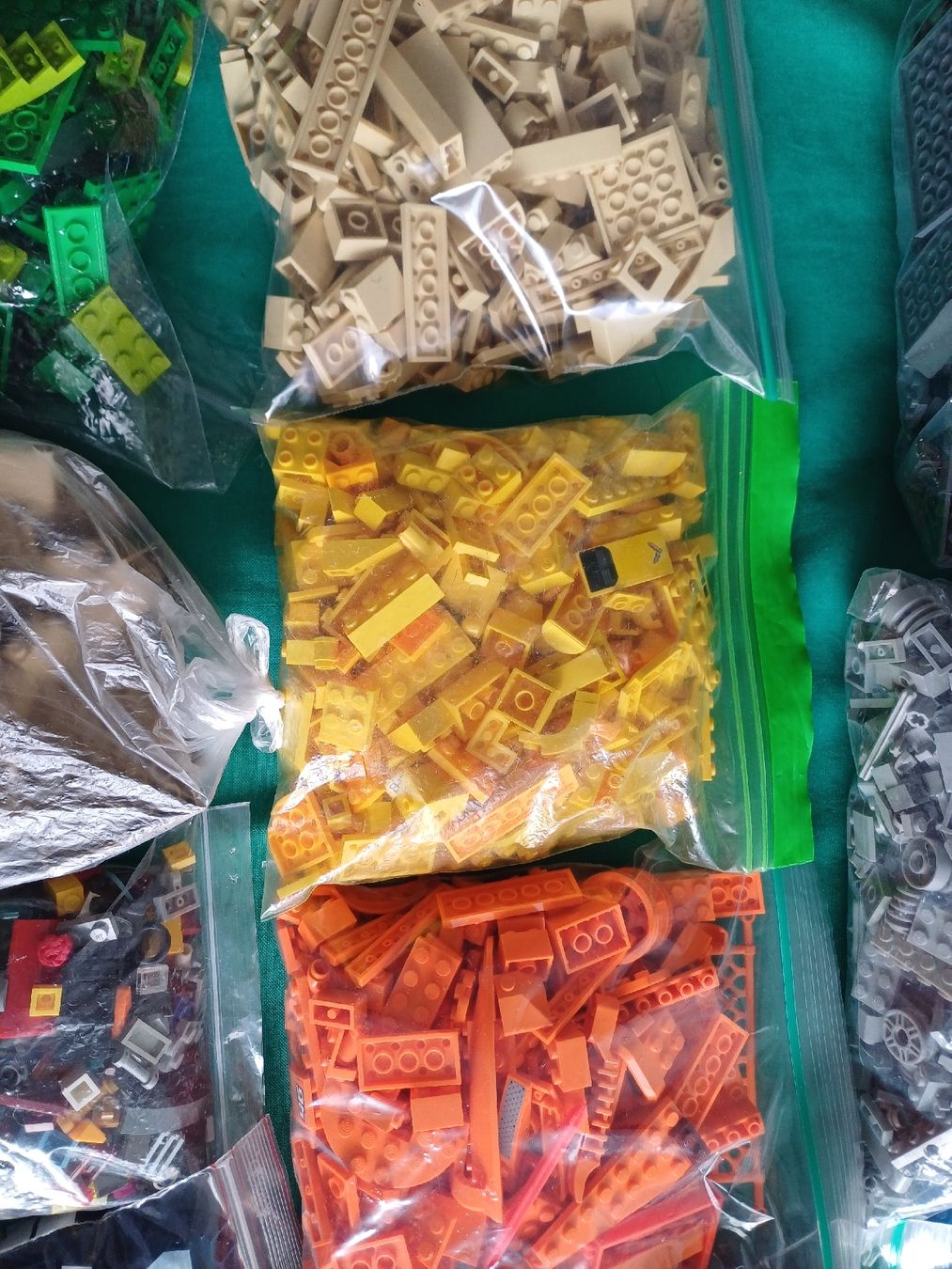 Lego Kit di costruzioni: 9 kg Lego diviso per colori – Usato da Minusio venduto da ele_gp89 2