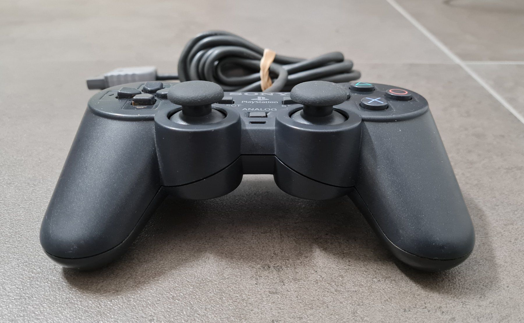 Sony Controller: Original PS1 Controller - schnelle Lieferung! – Usato da Birsfelden venduto da Dealgoenner24 3